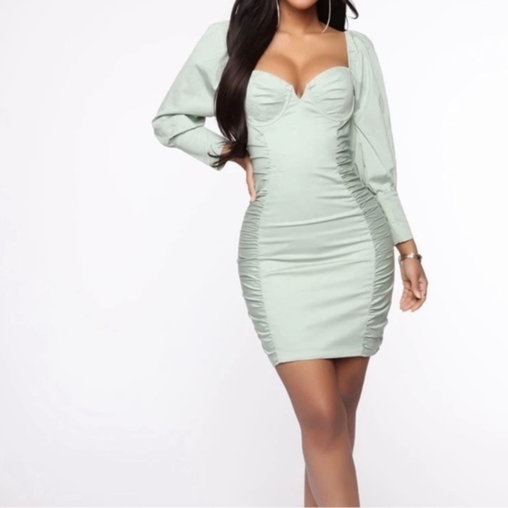 nwt | delicate dreams ruched mini dress | small
